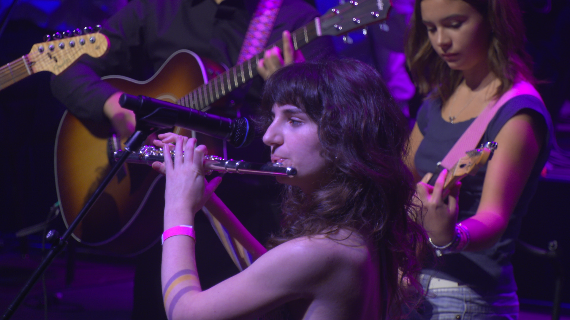 Bass lessons Toronto — Studio 211 UNBREAKABLE II live performance