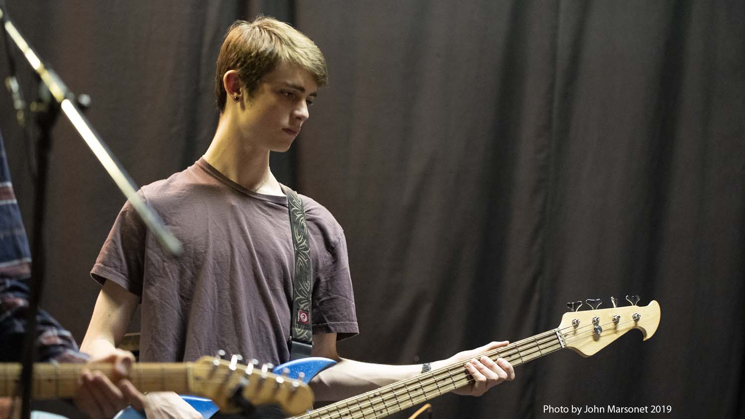 Bass guitar lessons Toronto — Studio 211 student live performance