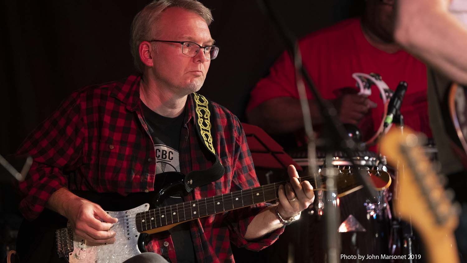 Guitar lessons Toronto — Studio 211 student live show performance