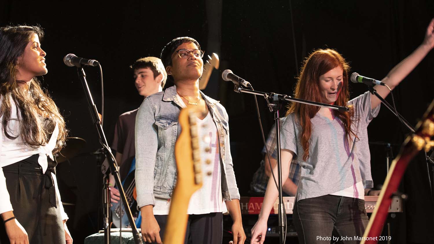 Learn guitar Toronto — Studio 211 student live show on stage