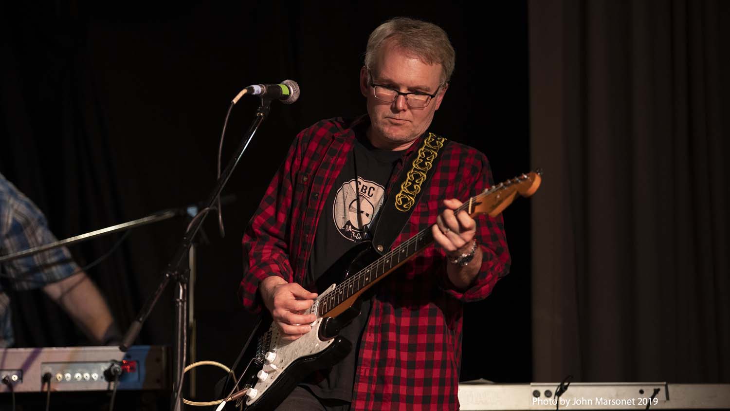 Music lessons Toronto — Studio 211 student concert on stage Toronto