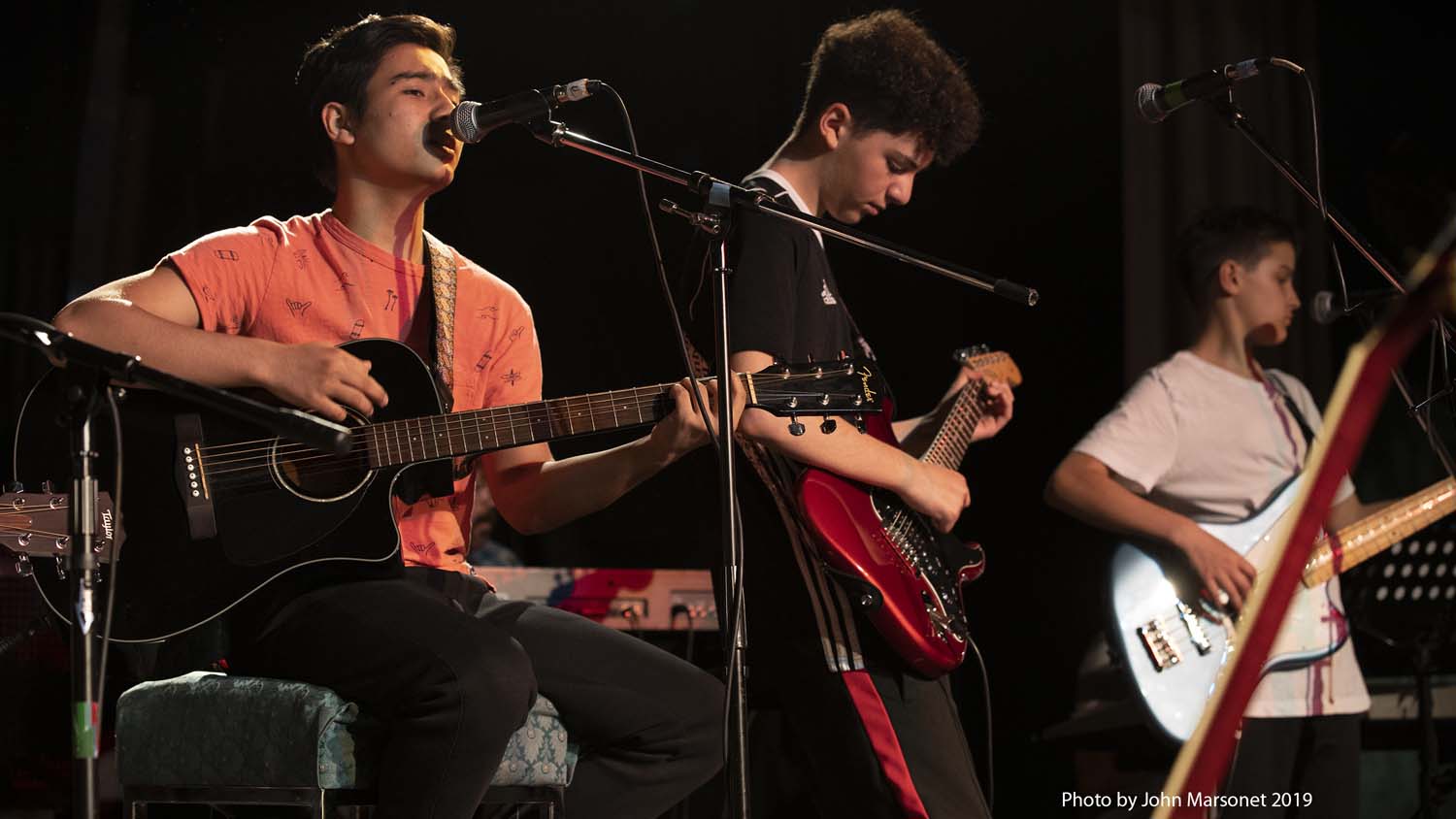 Guitar instructor Toronto — Studio 211 band program student concert