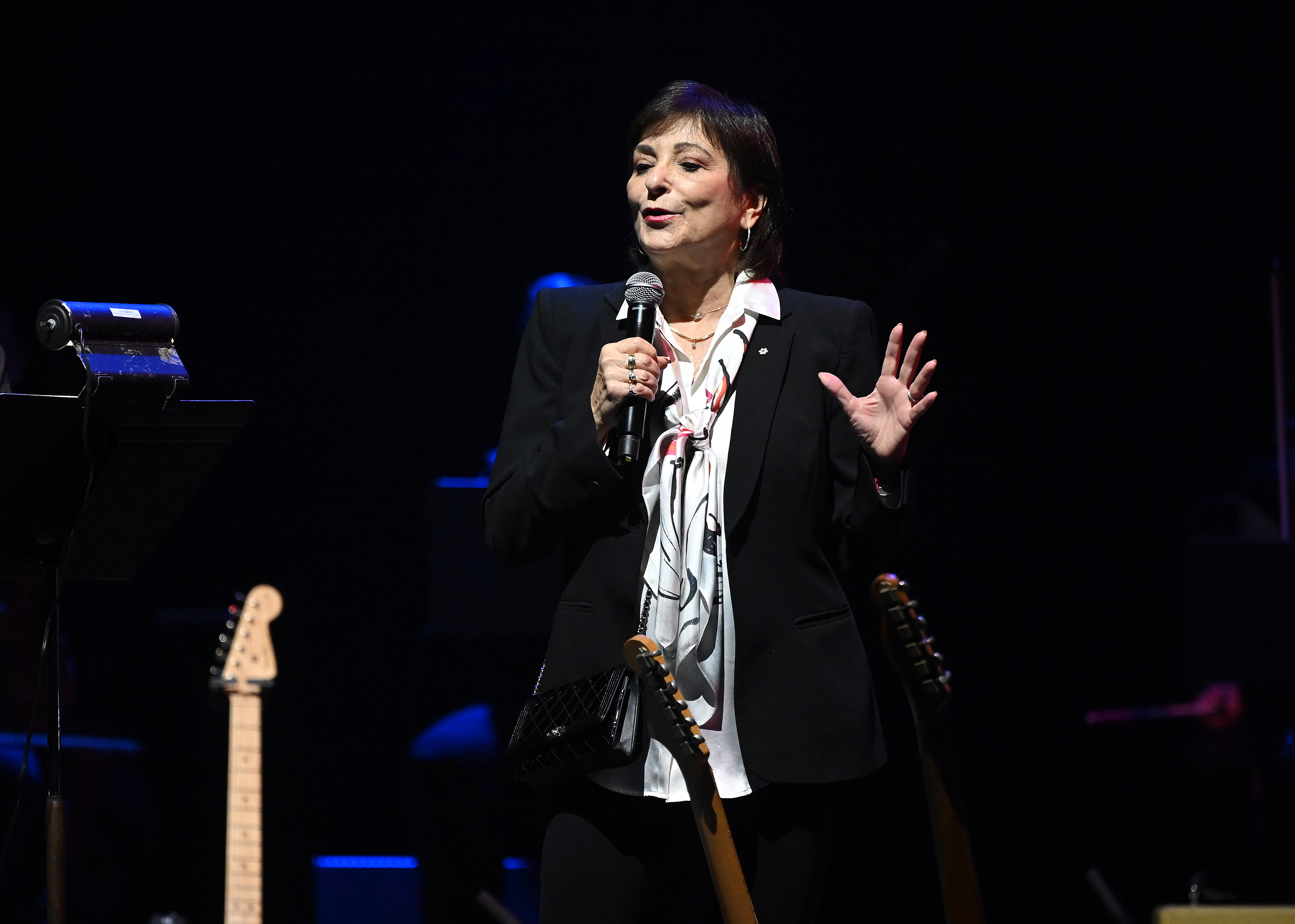 Guitar lessons Toronto — Studio 211 UNBREAKABLE I student concert