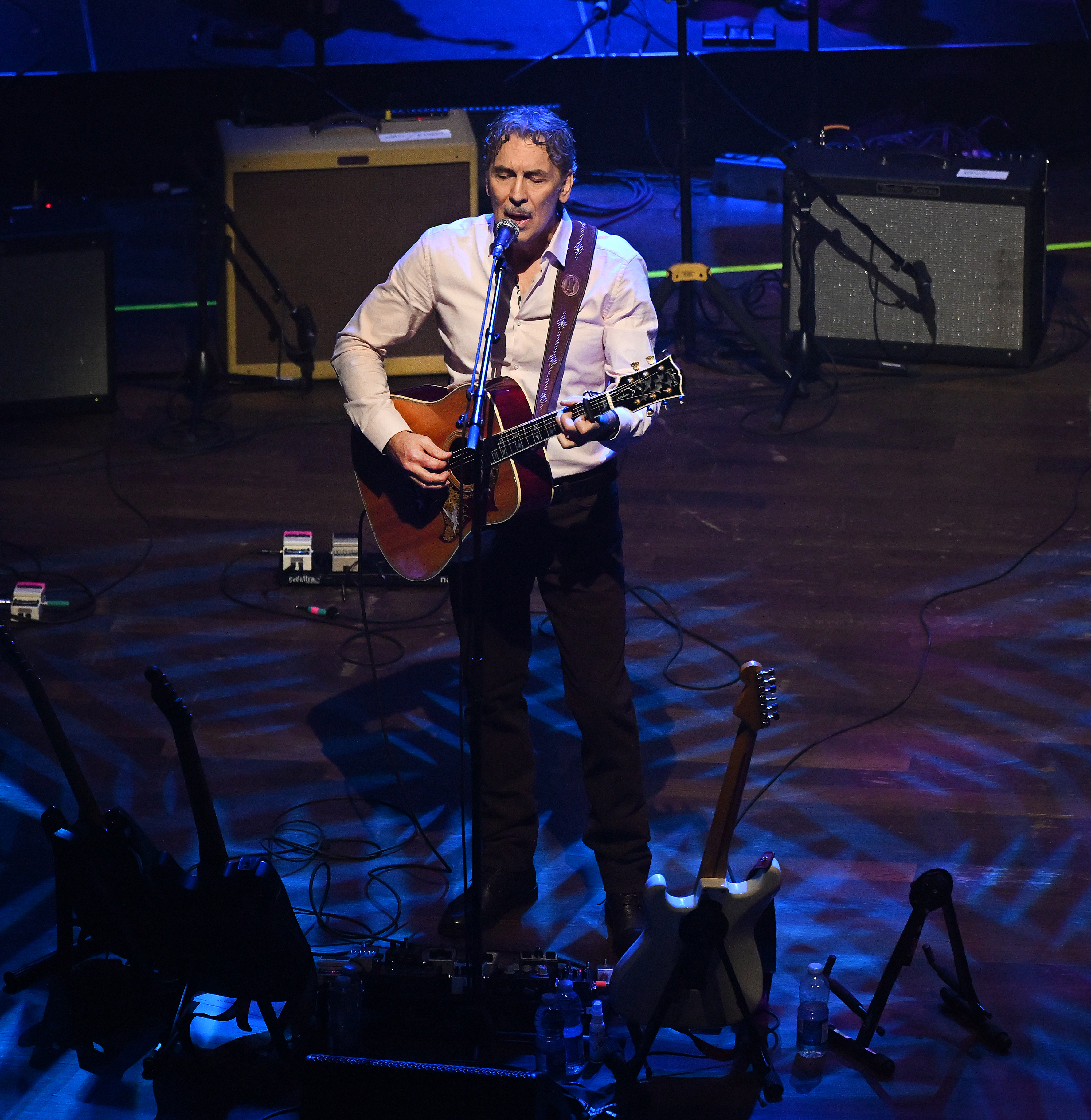 Guitar lessons Toronto — Studio 211 students performing Massey Hall