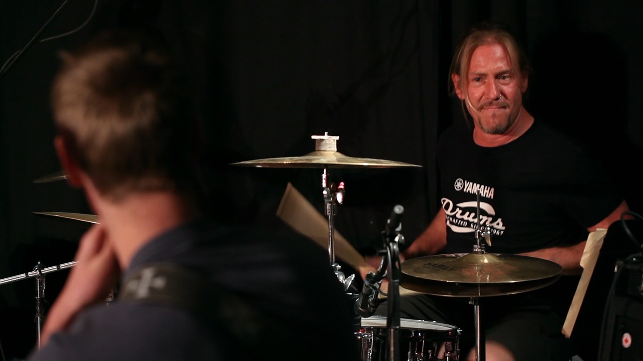 Guitar instructor Toronto — Studio 211 student live show