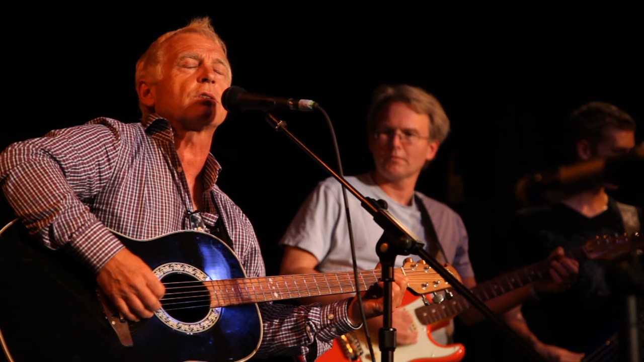 Guitar lessons Toronto — Studio 211 student Noel concert 2013